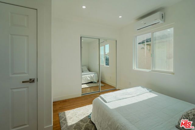 1440 W 91st Place, Los Angeles, CA 90047