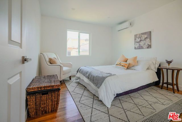 1440 W 91st Place, Los Angeles, CA 90047