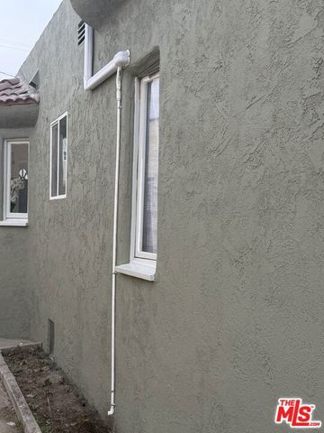 1440 W 91st Place, Los Angeles, CA 90047
