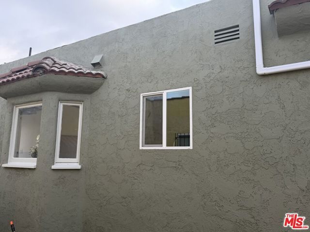 1440 W 91st Place, Los Angeles, CA 90047
