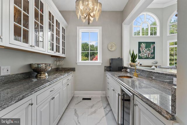 9500 GEORGETOWN PIKE, Great Falls, VA 22066