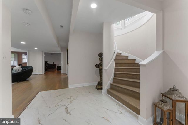 9500 GEORGETOWN PIKE, Great Falls, VA 22066