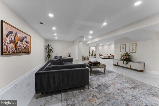 9500 GEORGETOWN PIKE, Great Falls, VA 22066