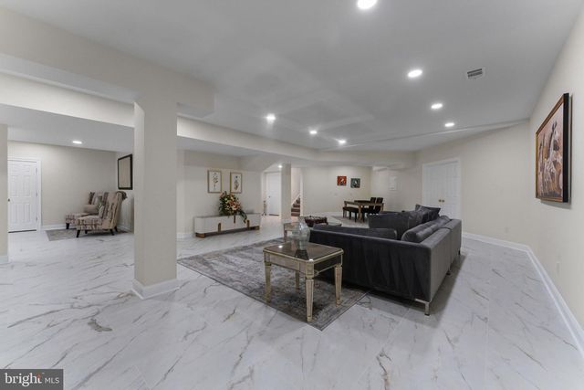 9500 GEORGETOWN PIKE, Great Falls, VA 22066