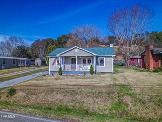 461 Bunker Hill Road, Bluff City, TN 37618
