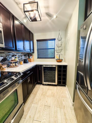 9460 Tangerine Place 207, Davie, FL 33324