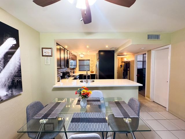 9460 Tangerine Place 207, Davie, FL 33324