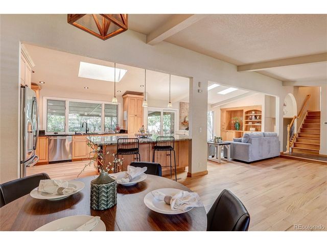 811 S Newcombe Way, Lakewood, CO 80226