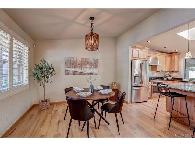 811 S Newcombe Way, Lakewood, CO 80226