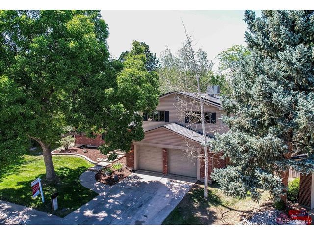 811 S Newcombe Way, Lakewood, CO 80226