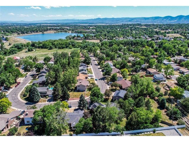 811 S Newcombe Way, Lakewood, CO 80226