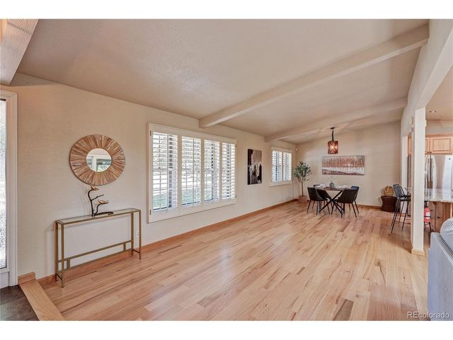811 S Newcombe Way, Lakewood, CO 80226