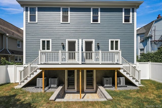 31 Maple Avenue, Harrison, NY 10528