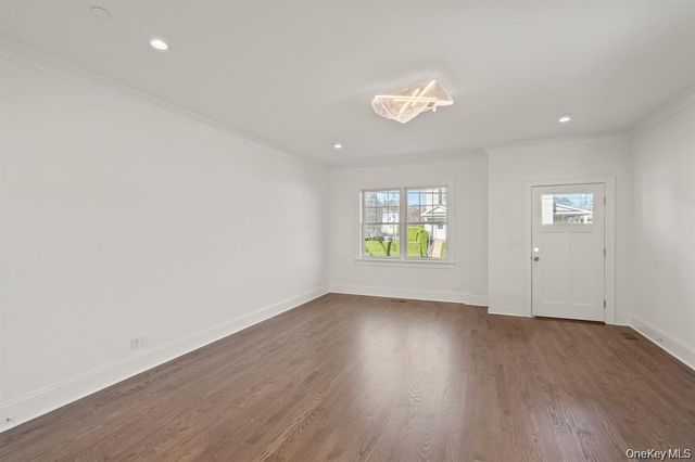 31 Maple Avenue, Harrison, NY 10528