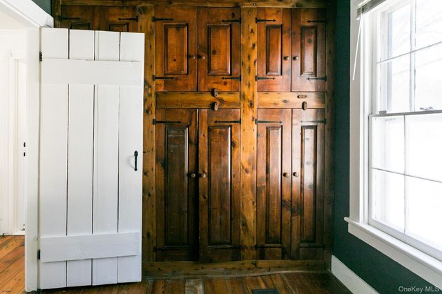 8 George Sickle Road, Saugerties, NY 12477