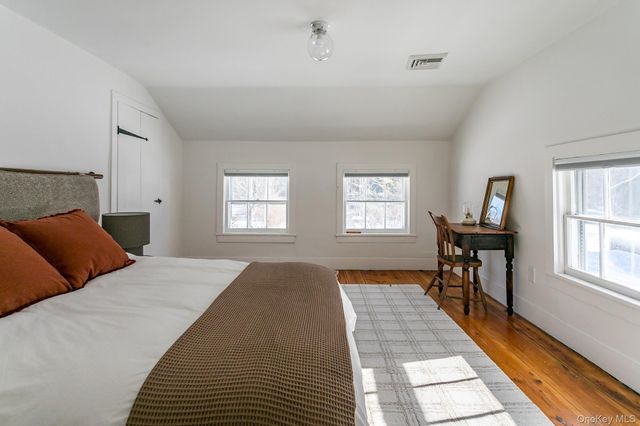 8 George Sickle Road, Saugerties, NY 12477