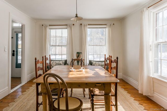 8 George Sickle Road, Saugerties, NY 12477