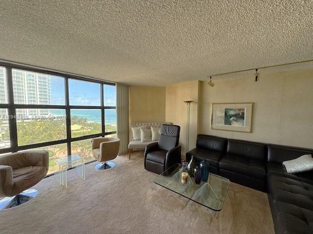 6423 Collins Ave 809, Miami Beach, FL 33141