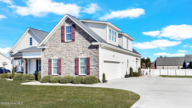 3179 Emery Drive, Greenville, NC 27858