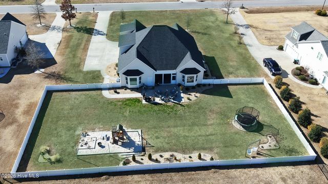 3179 Emery Drive, Greenville, NC 27858