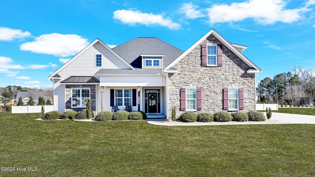 3179 Emery Drive, Greenville, NC 27858