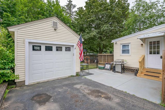 14 Gove Street, Manchester, NH 03102