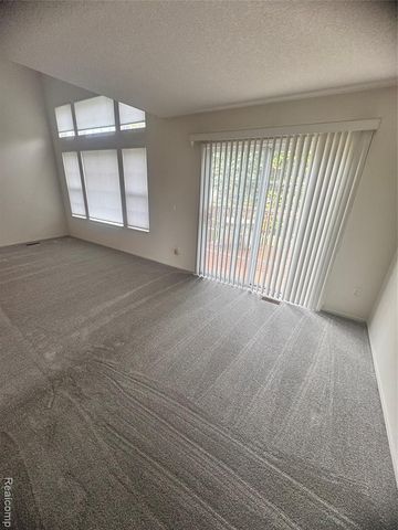 2516 Boulder Lane, Auburn Hills, MI 48326