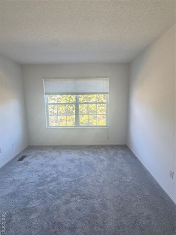 2516 Boulder Lane, Auburn Hills, MI 48326