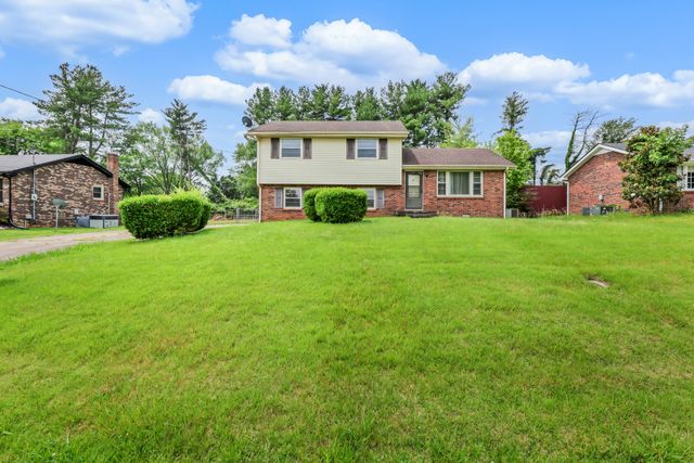 309 Dale Ter, Clarksville, TN 37042