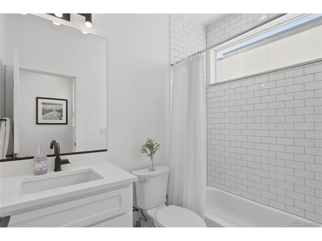 1368 Yates St 2, Denver, CO 80204
