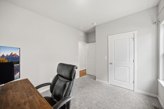 4215 NW Cedarwood Drive, Ankeny, IA 50023