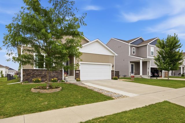 4215 NW Cedarwood Drive, Ankeny, IA 50023