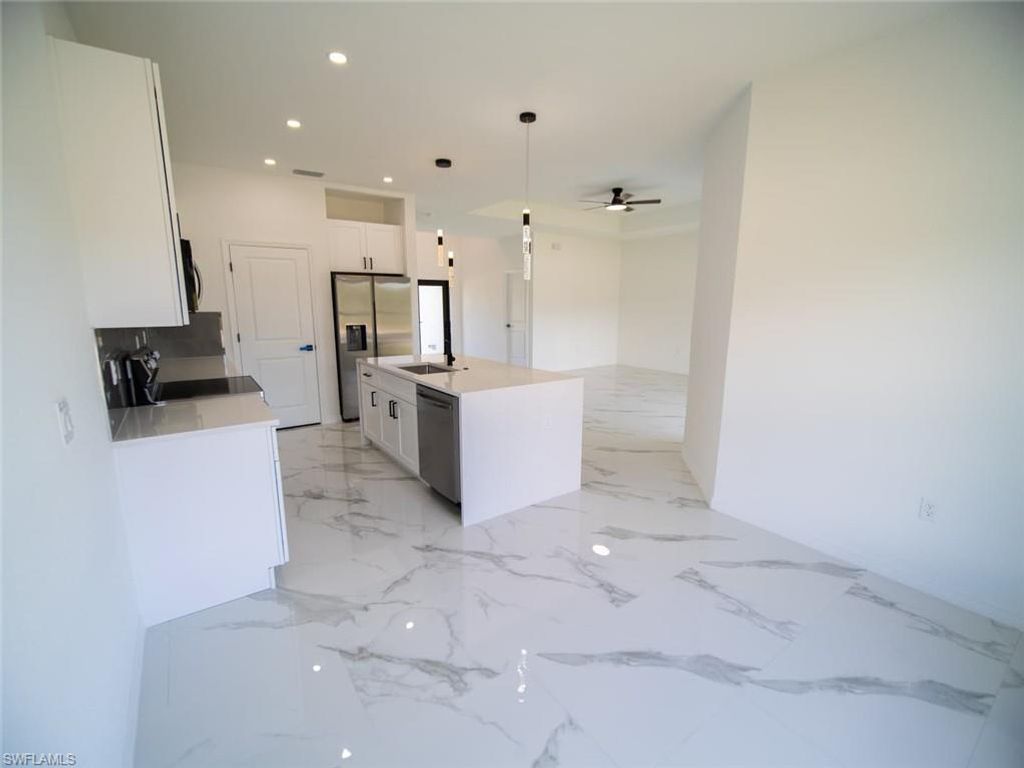 1515 CORTEZ AVE, LEHIGH ACRES, FL 33972 — photo 5