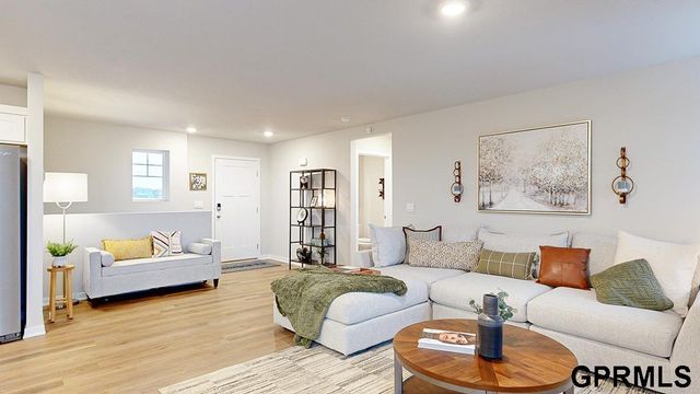 17008 Craig Street, Bennington, NE 68007