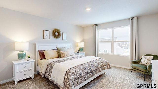 17008 Craig Street, Bennington, NE 68007