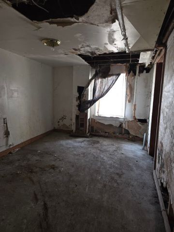 8227 S Commercial Avenue, Chicago, IL 60617