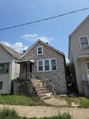 8227 S Commercial Avenue, Chicago, IL 60617