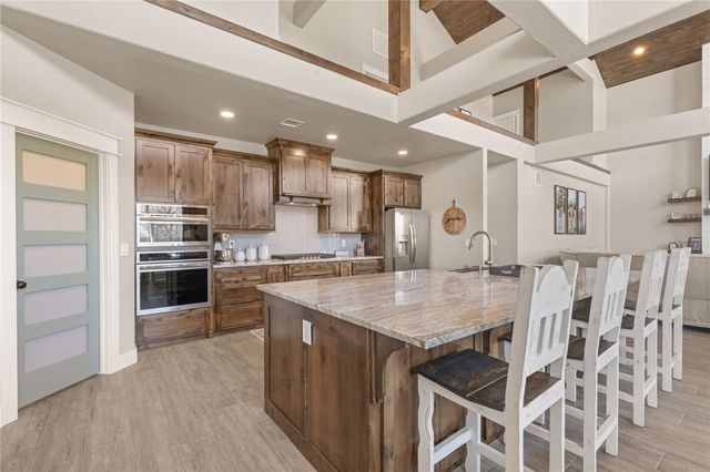 139172 HWY 82, Tahlequah, OK 74464