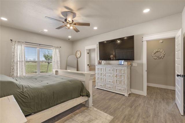 139172 HWY 82, Tahlequah, OK 74464