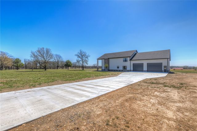 139172 HWY 82, Tahlequah, OK 74464