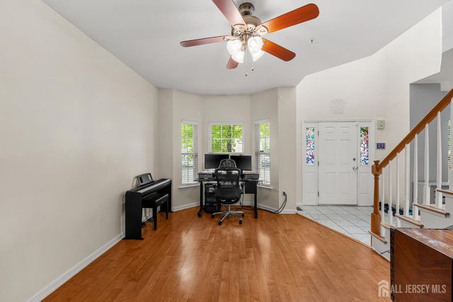 186 Sunshine Drive, Piscataway, NJ 08854