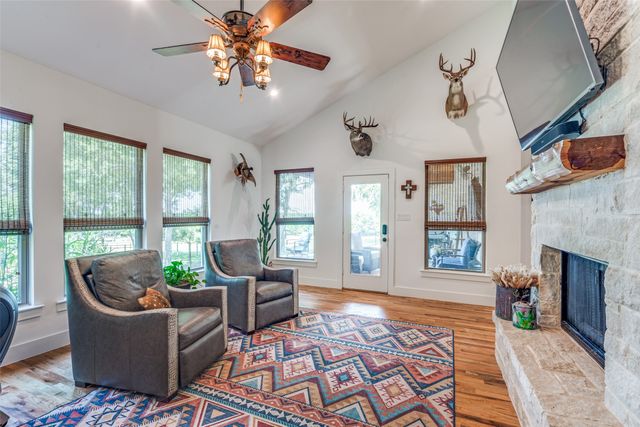 626 Lone Tree Road, Nevada, TX 75173