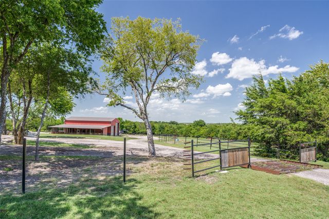 626 Lone Tree Road, Nevada, TX 75173
