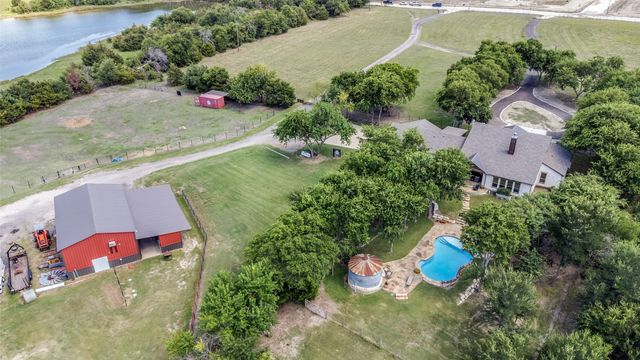 626 Lone Tree Road, Nevada, TX 75173