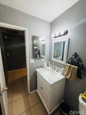 7602 MONTROSE AVENUE, Hesperia, CA 92345