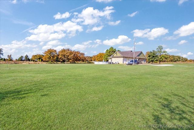 1061 Simons Road, Durant, OK 74701