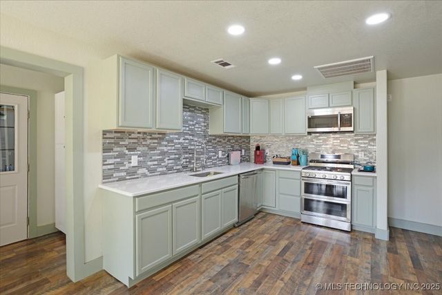 1061 Simons Road, Durant, OK 74701