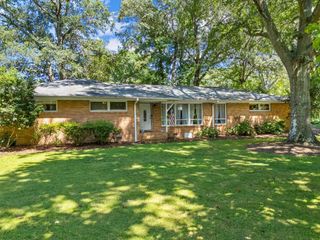 126 Spring Valley Drive, Spartanburg, SC 29301