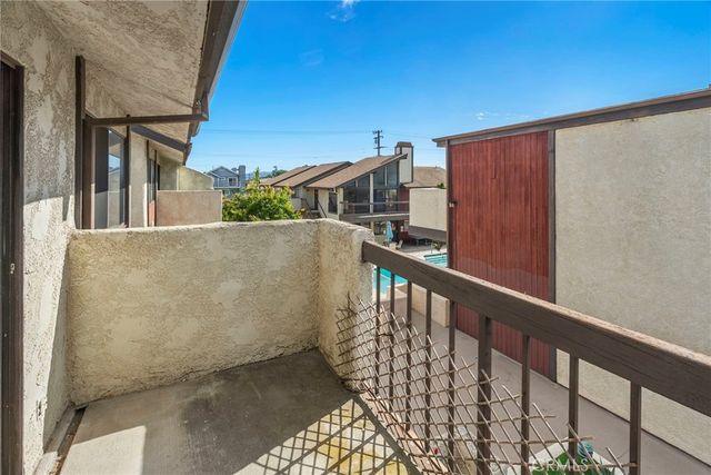 15000 Halldale Avenue 213, Gardena, CA 90247