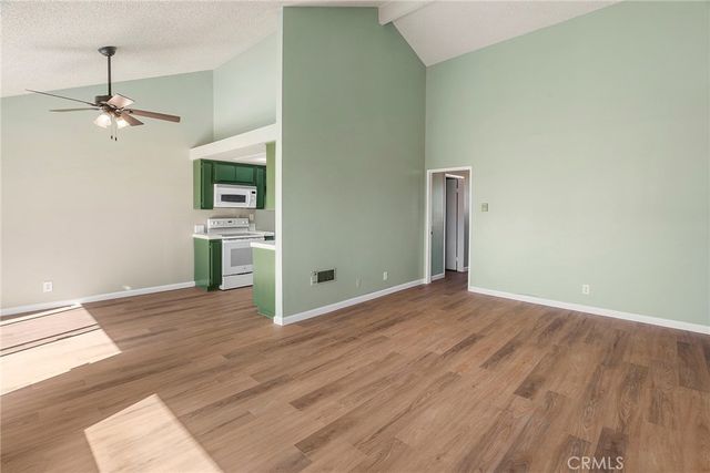 15000 Halldale Avenue 213, Gardena, CA 90247